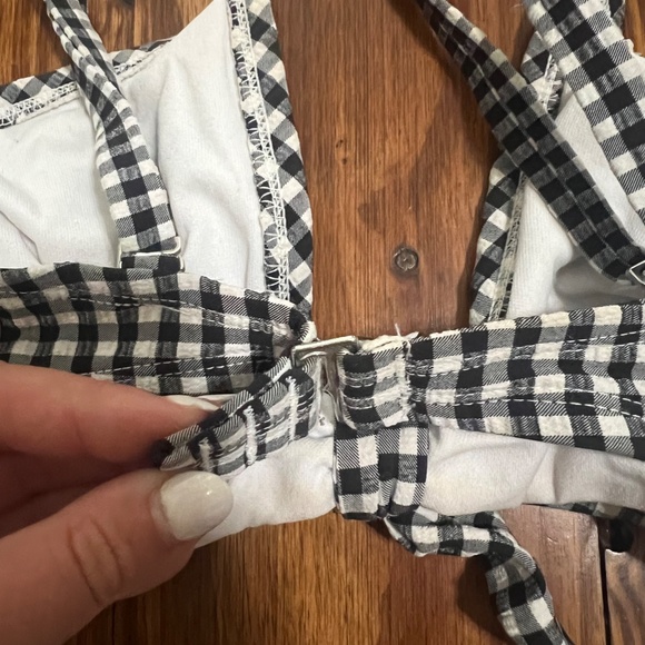 Swimsuit - Picture 5 of 7